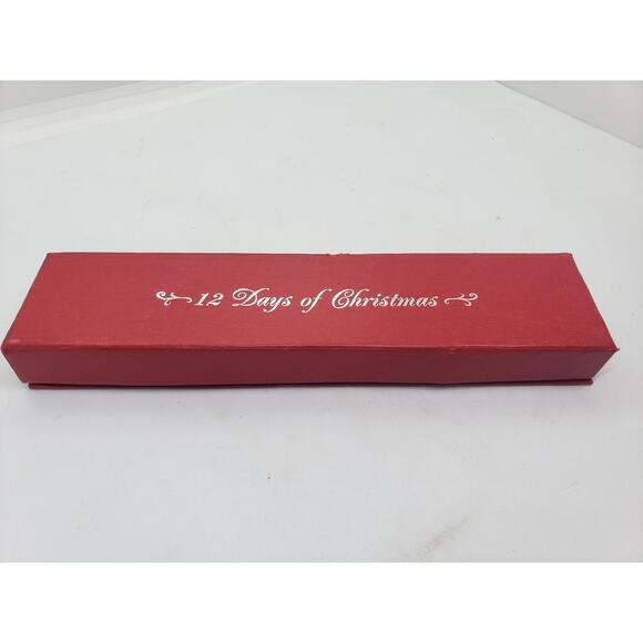 12 Days Of Christmas Holiday 12 Charm Bracelet Silver Plate Faux Pearls Gift Box - Picture 9 of 9